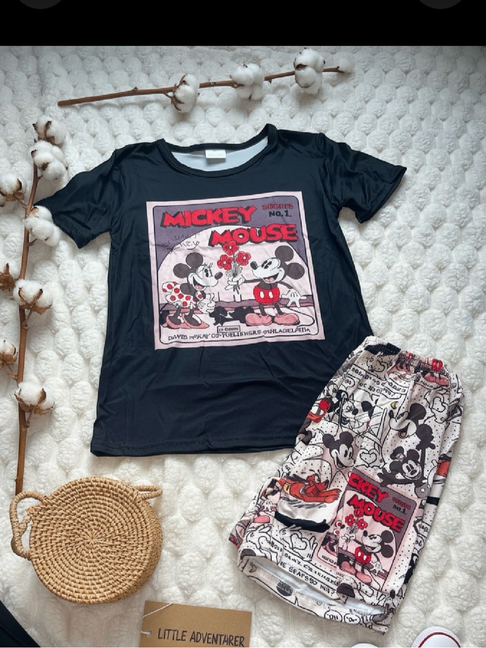 Disney Black Short-Sleeve Mickey Mouse Graphic Tee